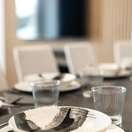 Апартаменты New Duplex With View, 2 Terraces